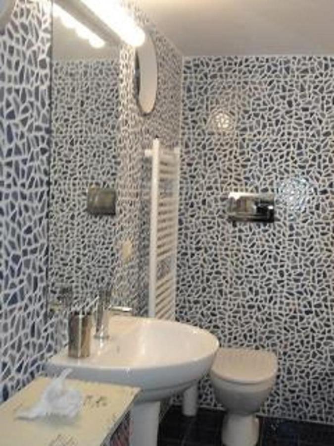 Appartamento Nini Short Lets Napoli Exterior foto