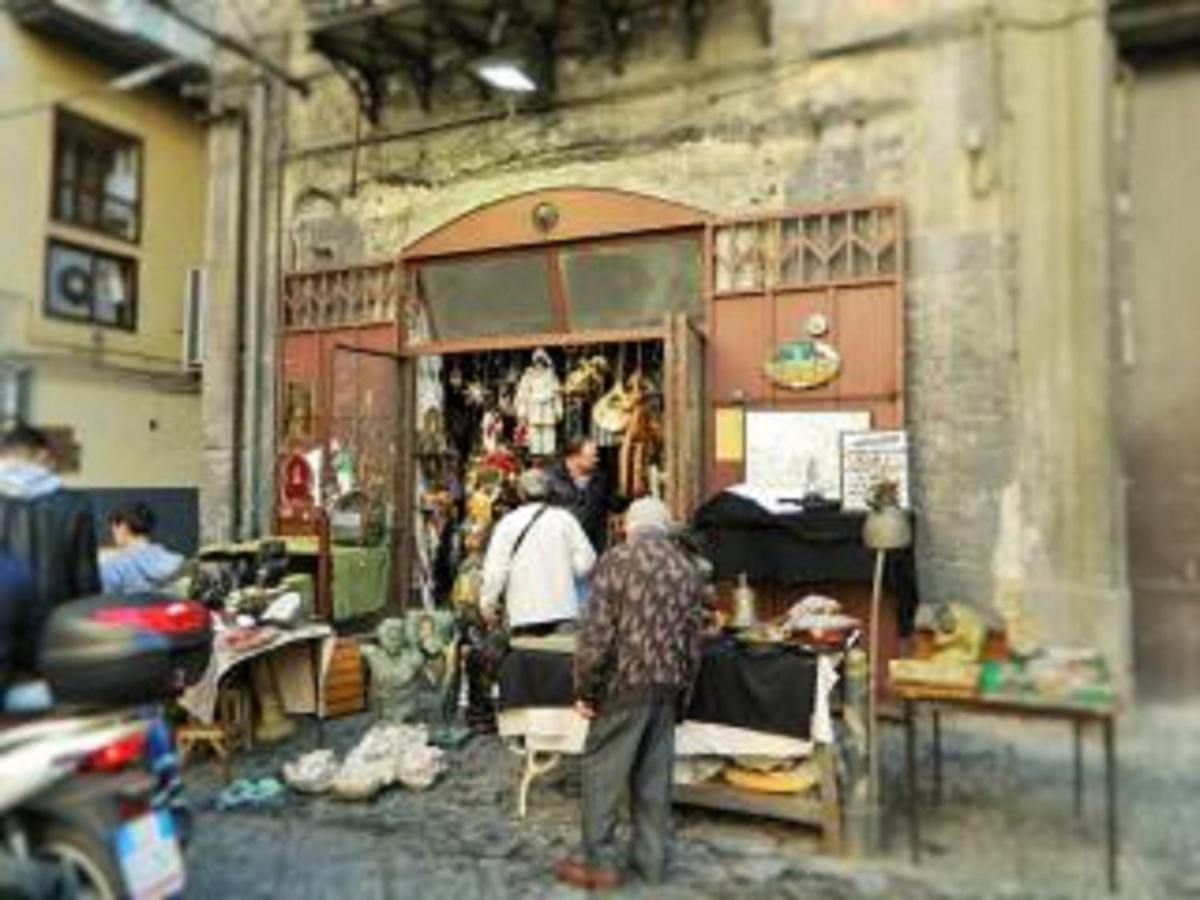 Appartamento Nini Short Lets Napoli Exterior foto